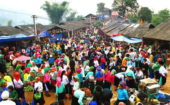 Chợ Tình Khau Vai