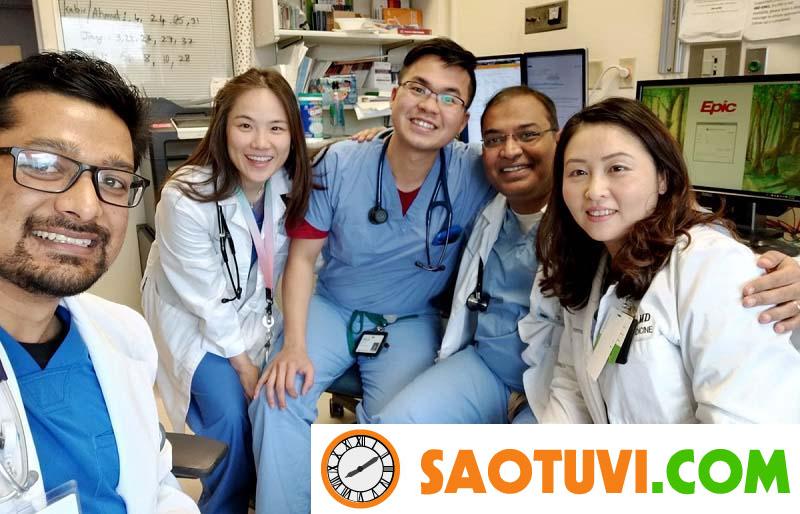 Bác sĩ nội trú là gì? Nên học bác sĩ nội trú hay không? Bác sĩ nội trú là những sinh viên ngành Y vừa ra trường