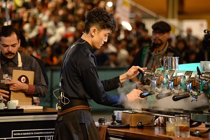 barista-la-gi-khac-gi-bartender-cong-viec-ky-nang-cua-mot-101-800x534-1 bartender và barista là gì