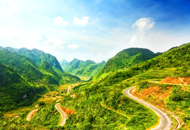 Tứ Đại Đỉnh Đèo – Những Cung Đường Huyền Thoại