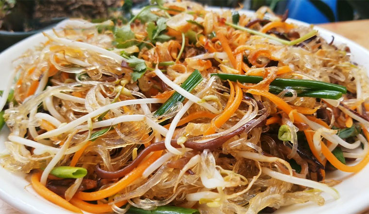 cach-nau-mon-chay-3 Cách nấu món chay miến xào giá đậu nành