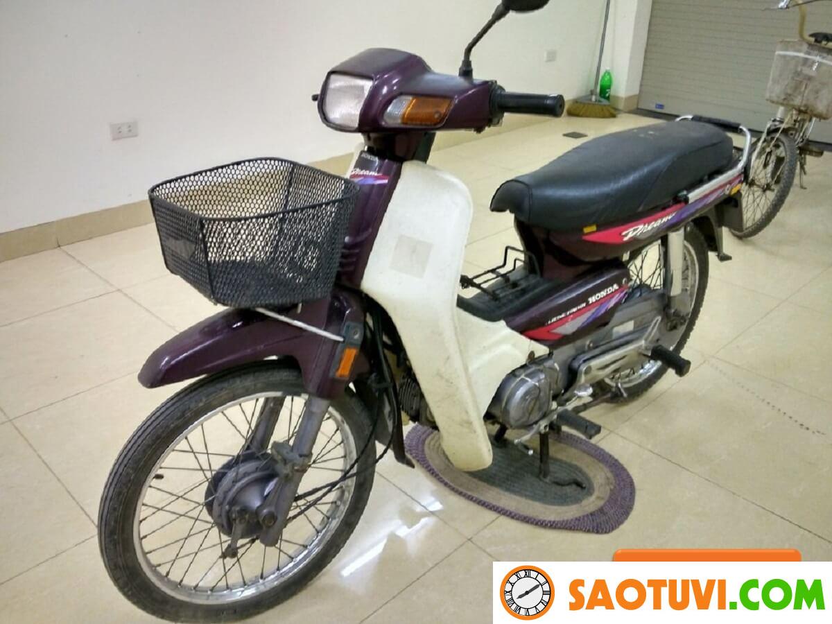 Cách nhận biết đời xe Dream Thái đó là căn cứ vào tem xe.