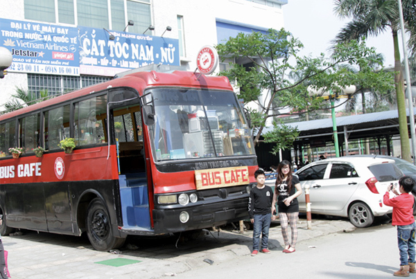 cafe-bus-6 bus cafe 2