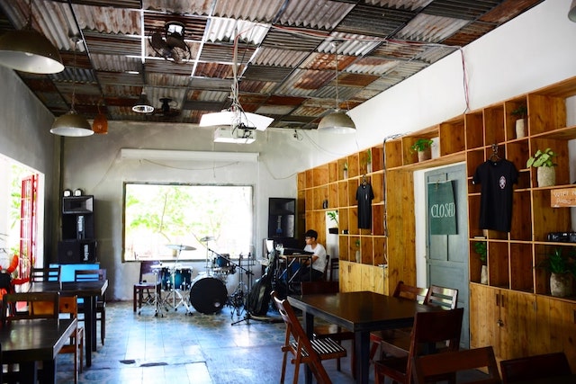 cafe-hat-cho-nhau-nghe-3 mở quán cà phê hát cho nhau nghe