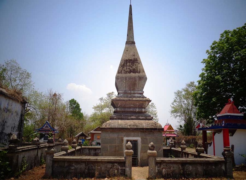 cau-treo-buon-don-6 lăng mộ vua voi tại cầu treo buôn đôn