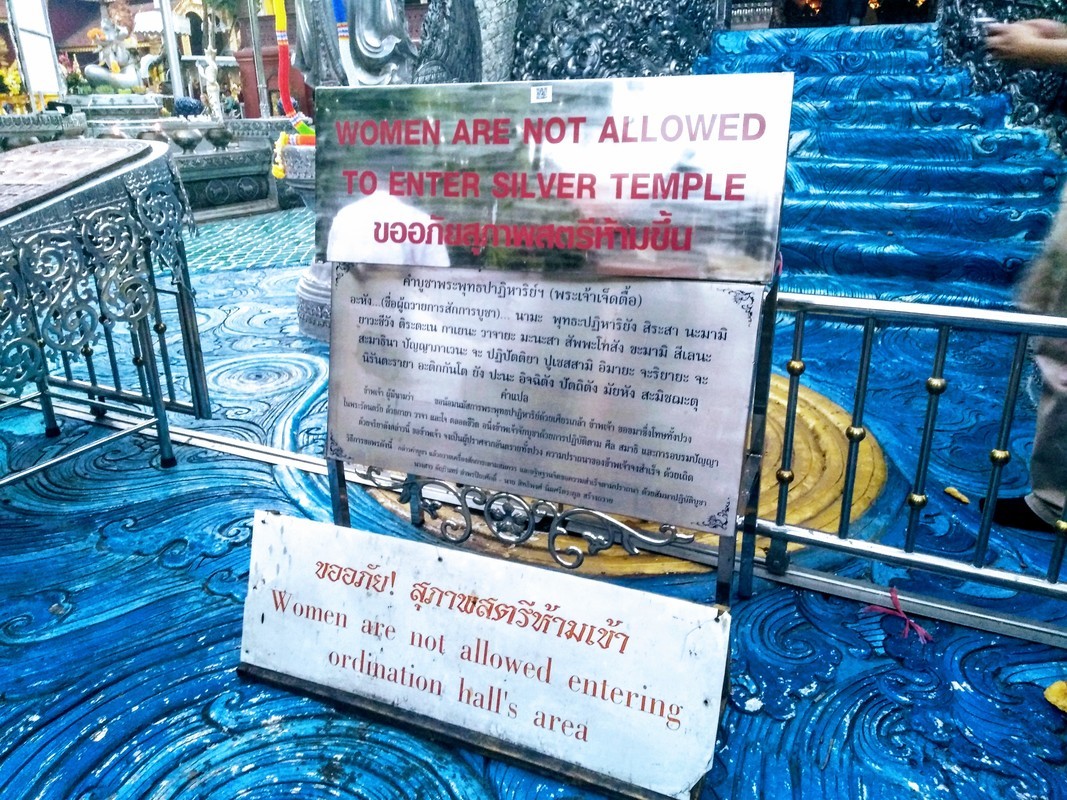 chua-bac-wat-sri-suphan-6 quy định cấm tại chùa bạc wat sri suphan