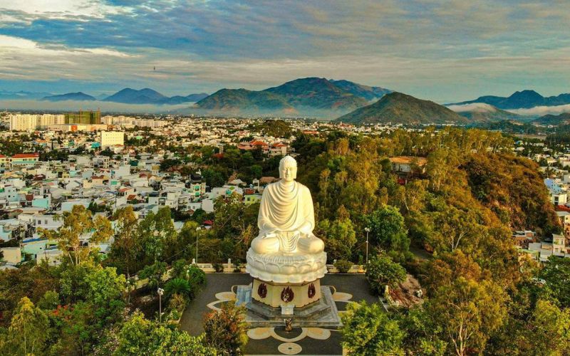 chua-long-son-_ia-diem-du-lich-nha-trang