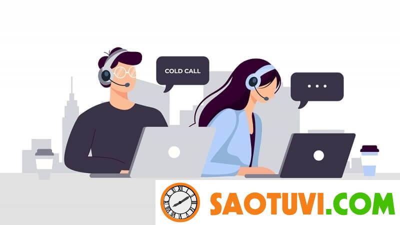 Cold calling là gì? Cold calling có thể được hiểu nôm na là hình thức tiếp cận khách hàng tiềm năng thông qua việc giao tiếp trên điện thoại.