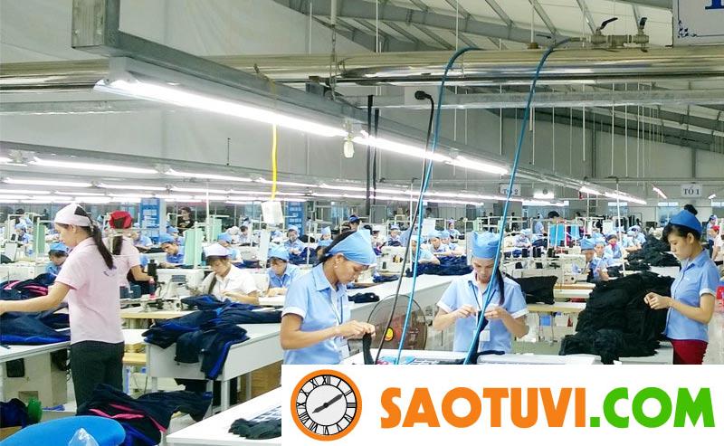 Công nhân may là gì? Mô tả công việc chi tiết cho các vị trí may Công ty may tuyển dụng cần chú trọng đến lương thưởng và đãi ngộ cho công nhân
