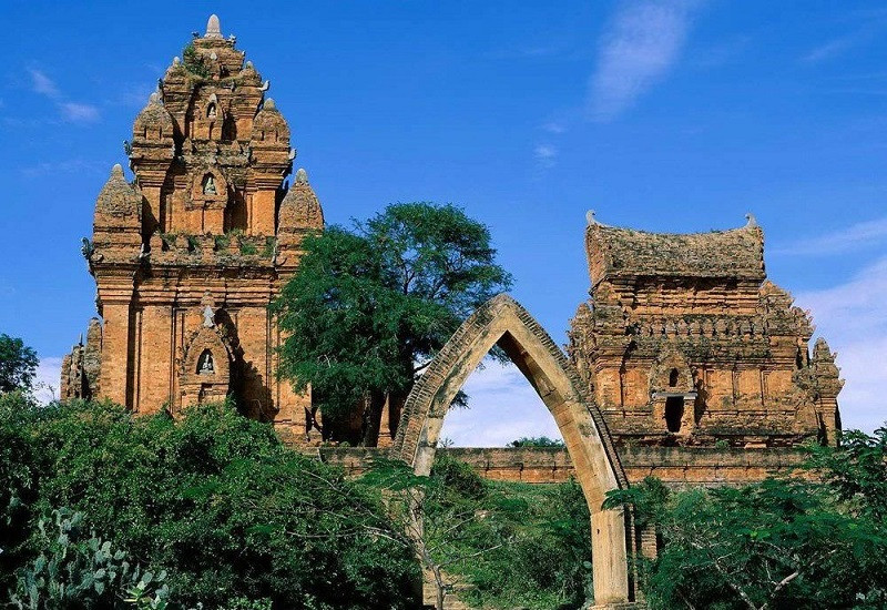 THÁP POSHANU – SỰ TINH TẾ CỦA VĂN HÓA CHĂM
