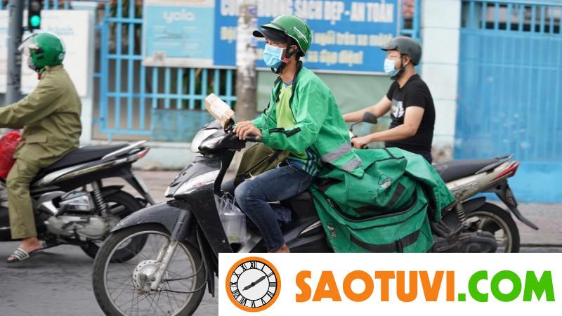 Top 19 công việc làm thêm cho dân văn phòng hấp dẫn, lương cao Công việc shipper vừa giúp bạn kiếm thêm thu nhập vừa mang đến nhiều trải nghiệm mới mẻ