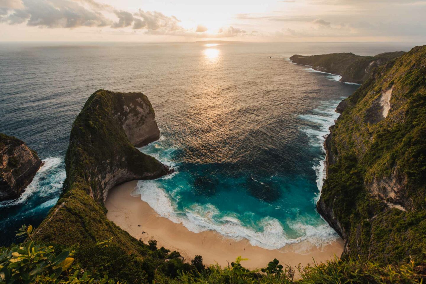 dao-nusa-penida-4 nusa penida - xương sống khủng long