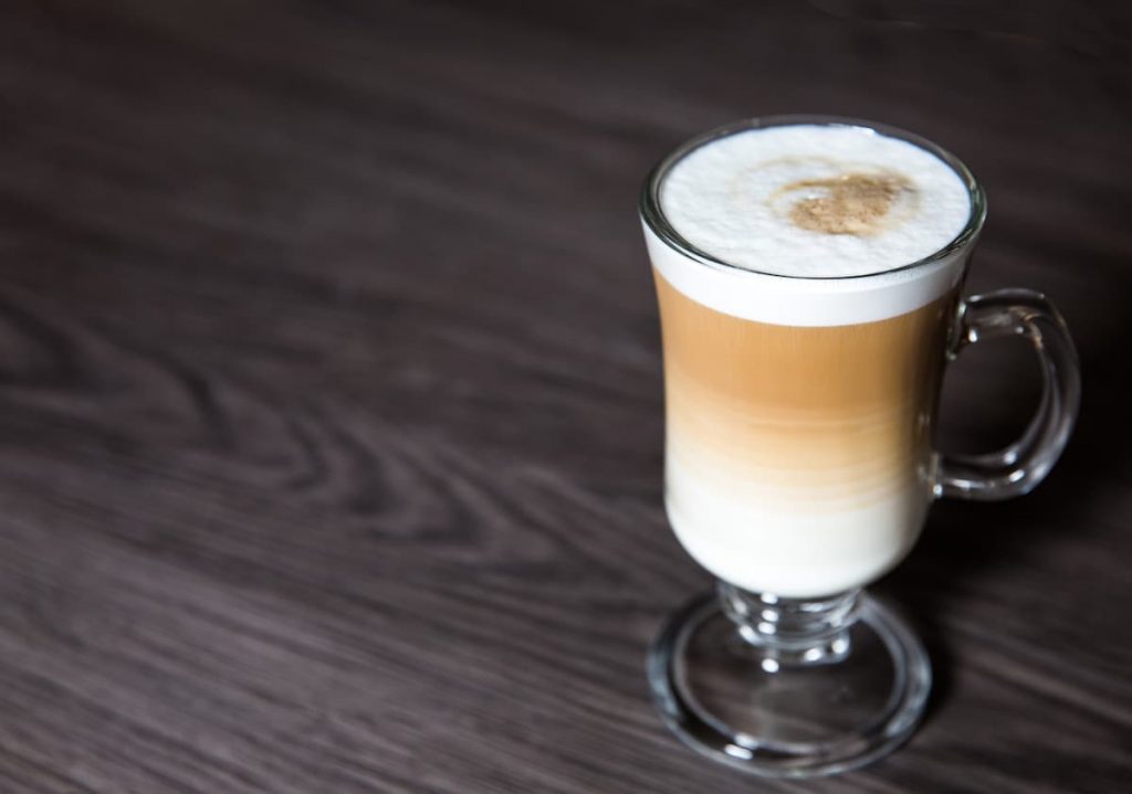 Macchiato là gì? Cách pha cafe Macchiato chuẩn vị Ý