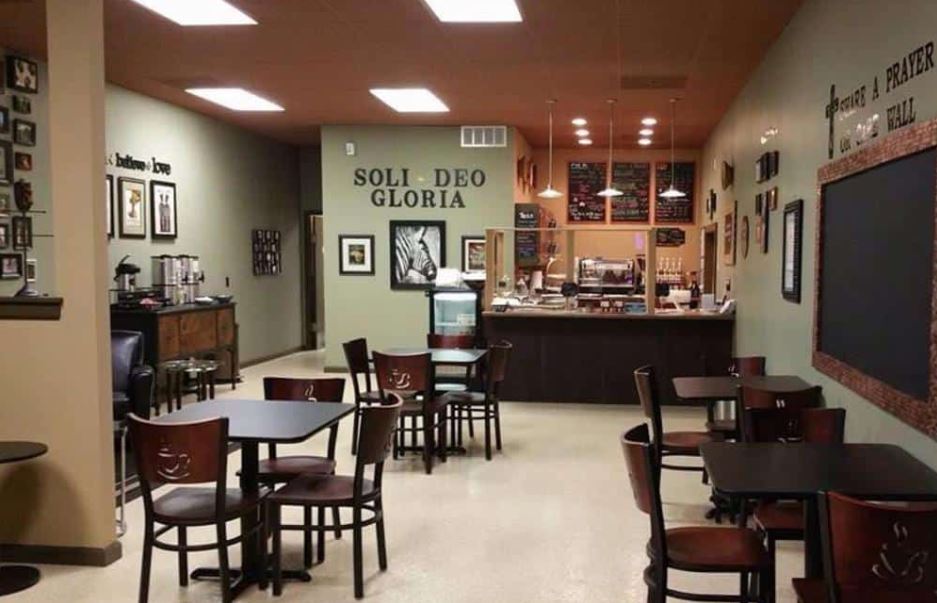 den-am-tran đèn trang trí quán cafe