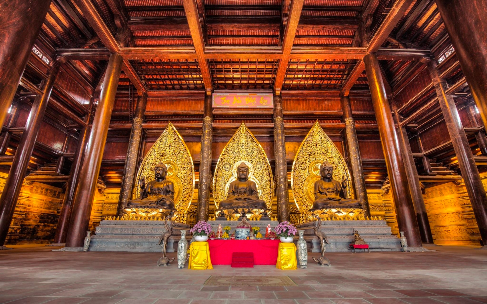dien-tam-the Điện Tam Thế