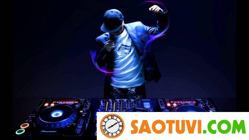 Nghề DJ là gì? "Mặt tối" của nghề DJ bạn có biết? dj là gì
