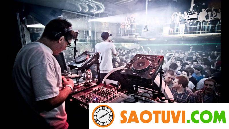 Nghề DJ là gì? "Mặt tối" của nghề DJ bạn có biết? dj là gì