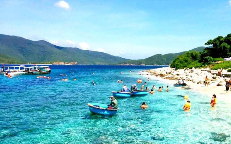 du-lich-nha-trang Tắm biển Nha Trang