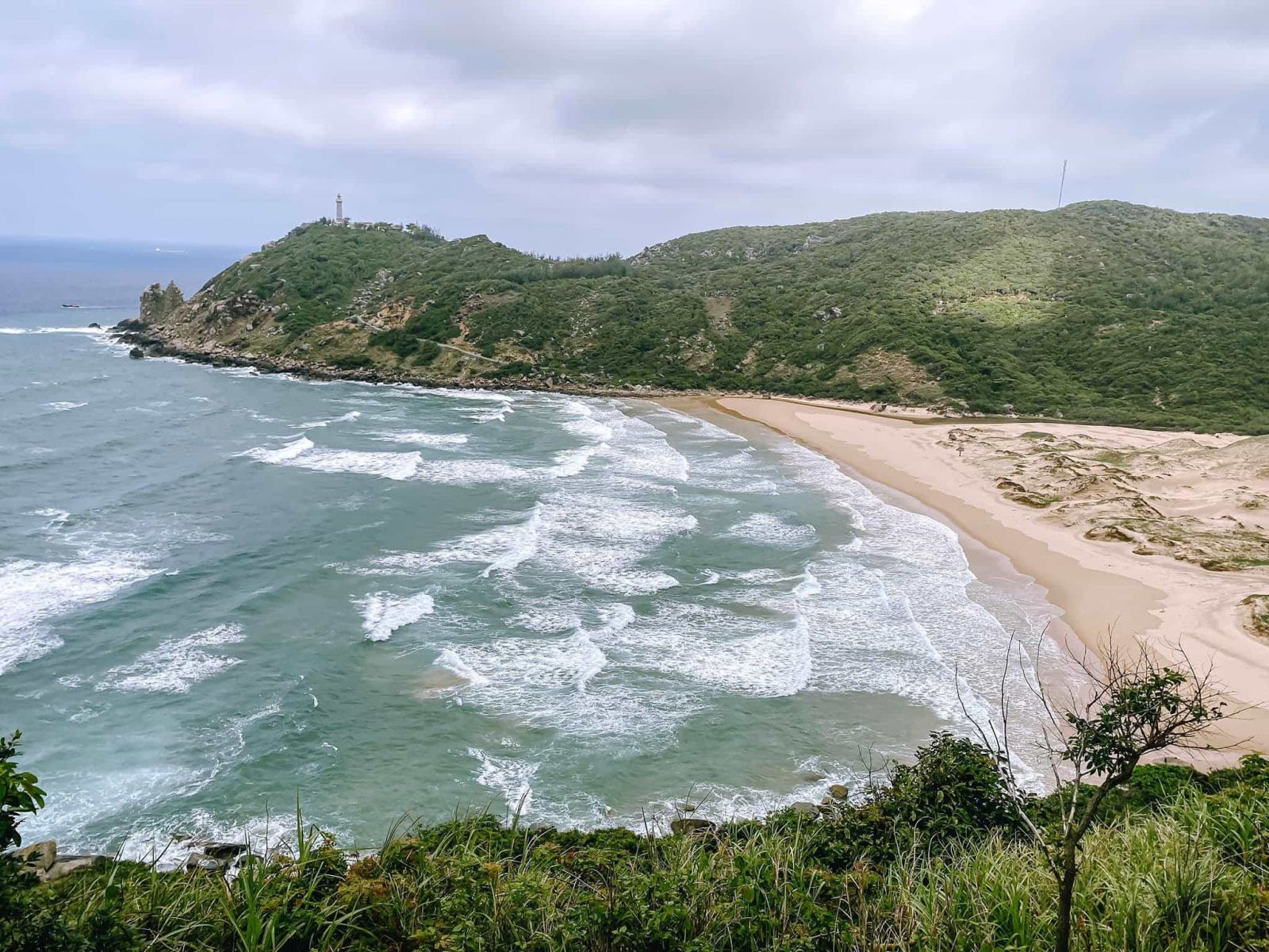 du-lich-phu-yen-mua-nao-13-min202 Bãi xép Phú Yên - đi Phú Yên mùa nào đẹp