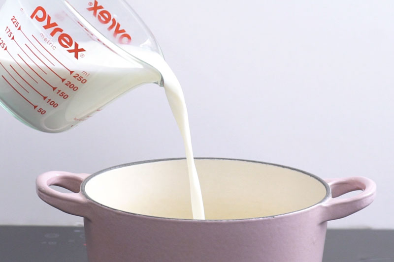 dun-sua-nong-pha-cafe-latte đun sữa nóng pha cafe latte