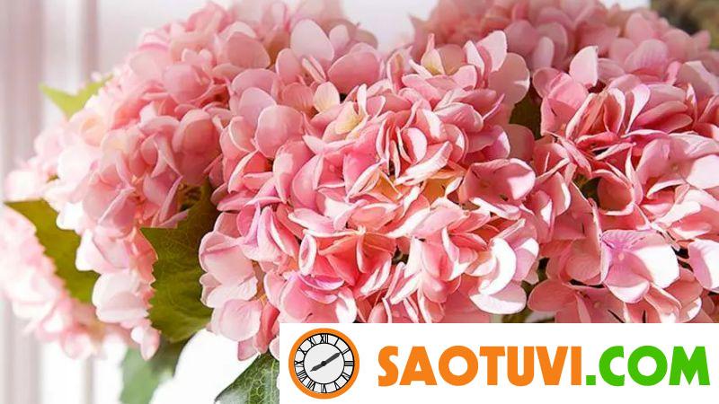 Gần Tết nên kinh doanh gì? 20 ý tưởng kinh doanh “hốt bạc” dịp Tết 2024 Kinh doanh các loại hoa giả