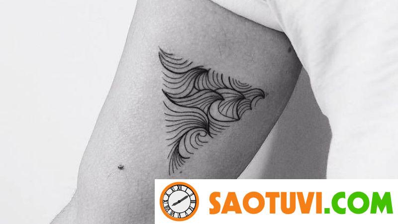 100+ hình xăm tam giác độc lạ cho người yêu thích sự bí ẩn Hình xăm sóng nước tam giác tinh tế