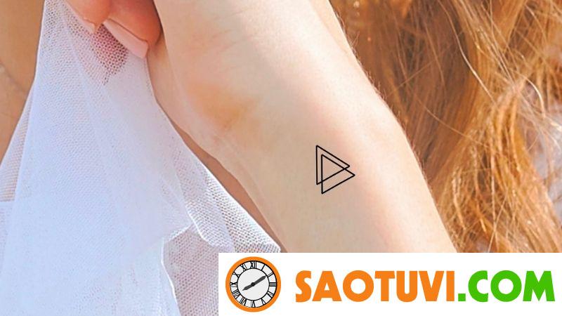 100+ hình xăm tam giác độc lạ cho người yêu thích sự bí ẩn Không nổi bật nhưng rất tinh tế