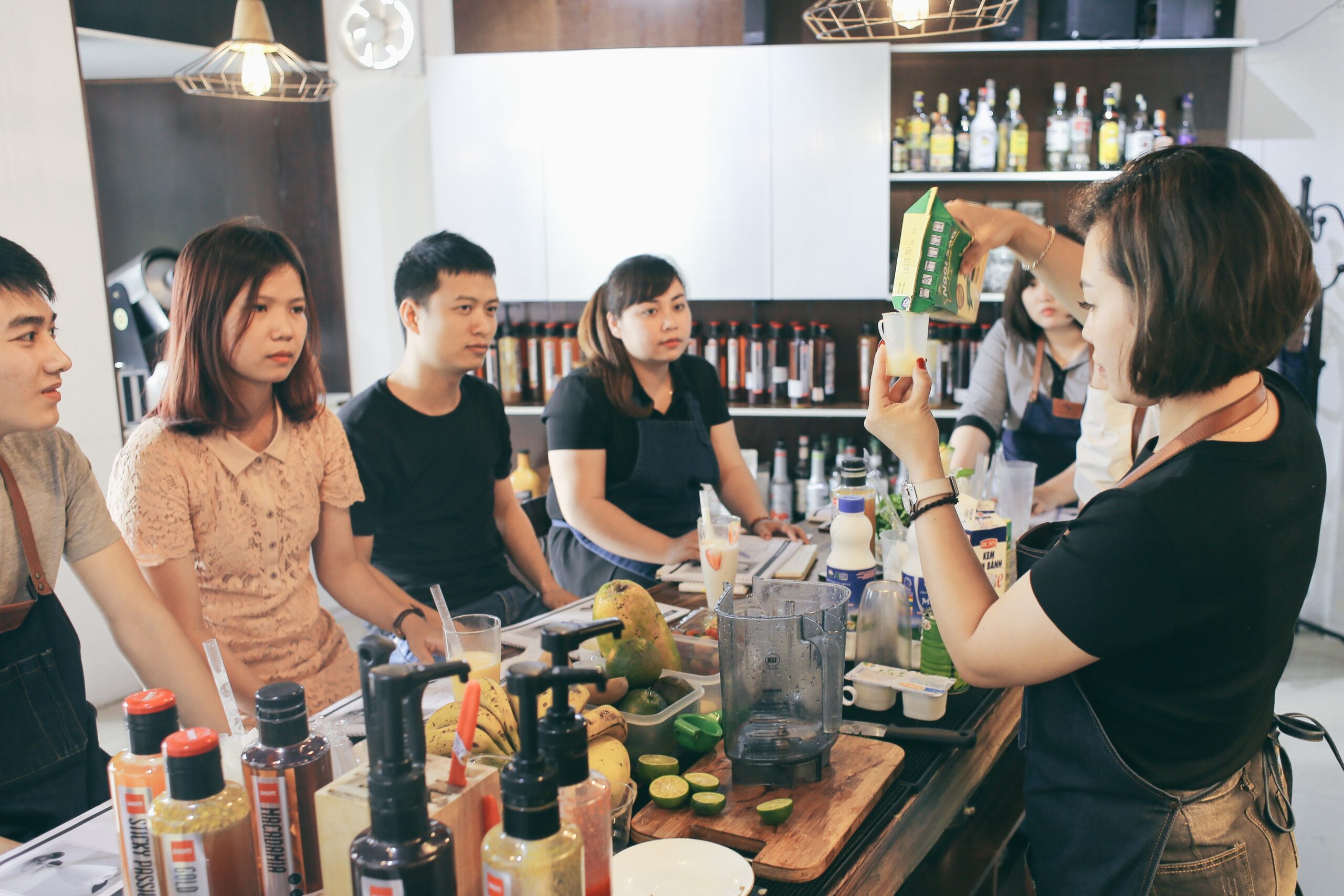 TOP 11 địa chỉ học pha chế đồ uống tốt nhất tại Hà Nội, TpHCM để mở quán kinh doanh