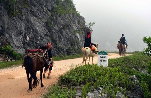 khau-vai-01 Chợ Tình - Luôn được mong chờ, vượt quãng đường xa xôi để đến với chợ Tình