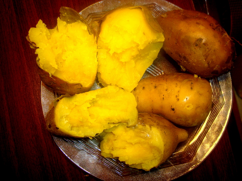 khoai-luoc-1 Mở quán ăn vặt