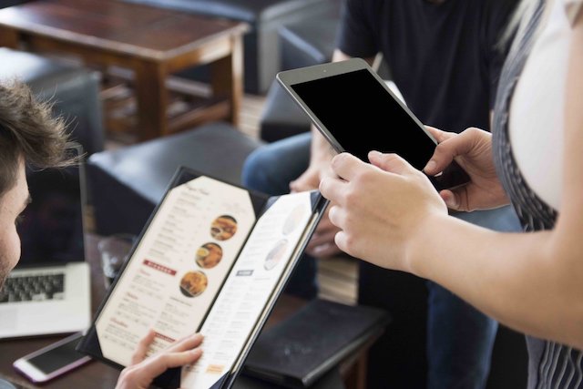 kinh-doanh-cafe-game-7 tối ưu công đoạn phục vụ để nâng cao trải nghiệm khách hàng