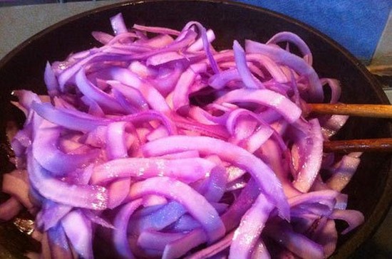 kinh-doanh-mut-dua-ngu-sac-hut-khach-dip-tet-binh-than-2016-7 Kinh doanh mứt dừa ngũ sắc hút khách dịp tết Bính Thân 2016 7