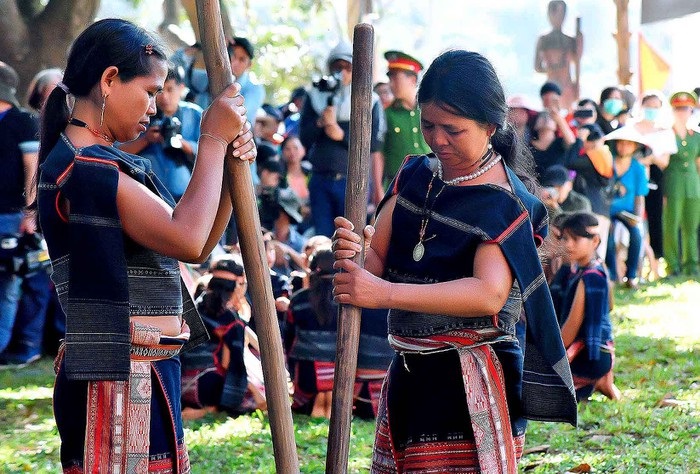 kon-chu-rang-6 người dân Ba Na