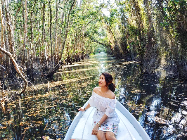 lang-noi-tan-lap-dua-ban-ve-voi-thien-nhien