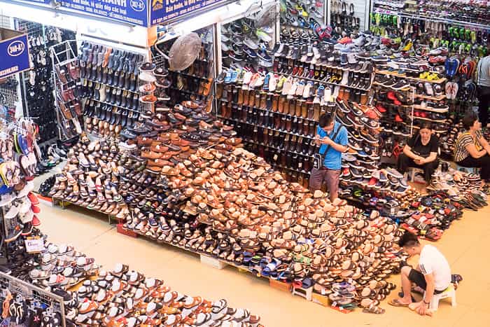 Gợi ý các mối lấy sỉ giày dép ở đâu giá tốt
