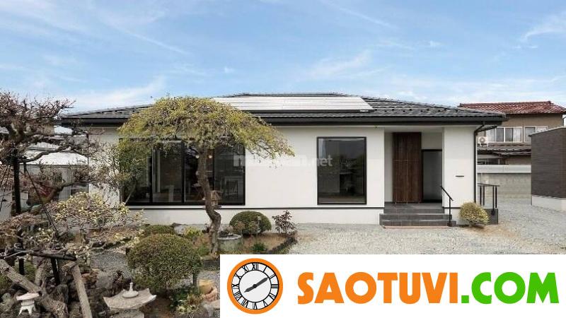Top 15+ mẫu nhà cấp 4 đẹp giá rẻ 300 triệu đẹp tiện nghi Nhà cấp 4 mái ngói đen, cửa trượt bằng gỗ kiểu Nhật