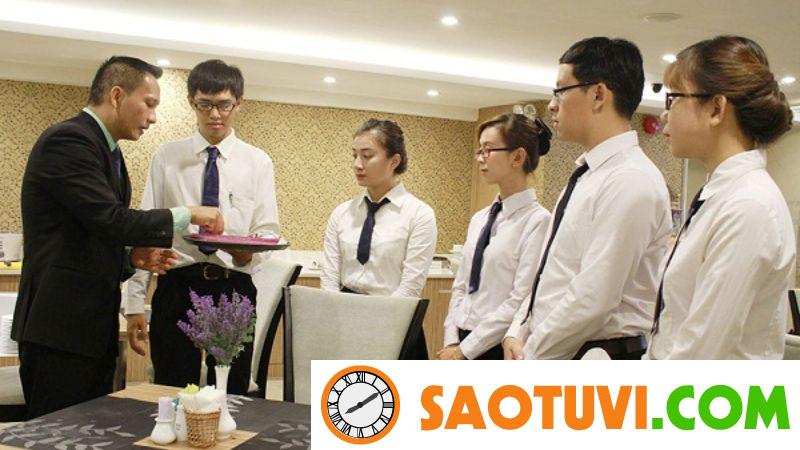 Tham khảo mô tả công việc giám sát nhà hàng chi tiết nhất Trách nhiệm đào tạo nghiệp vụ nhân viên trong mô tả công việc giám sát nhà hàng