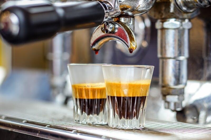 mot-ly-ca-phe-espresso-hoan-hao-855890j12208 espresso macchiato
