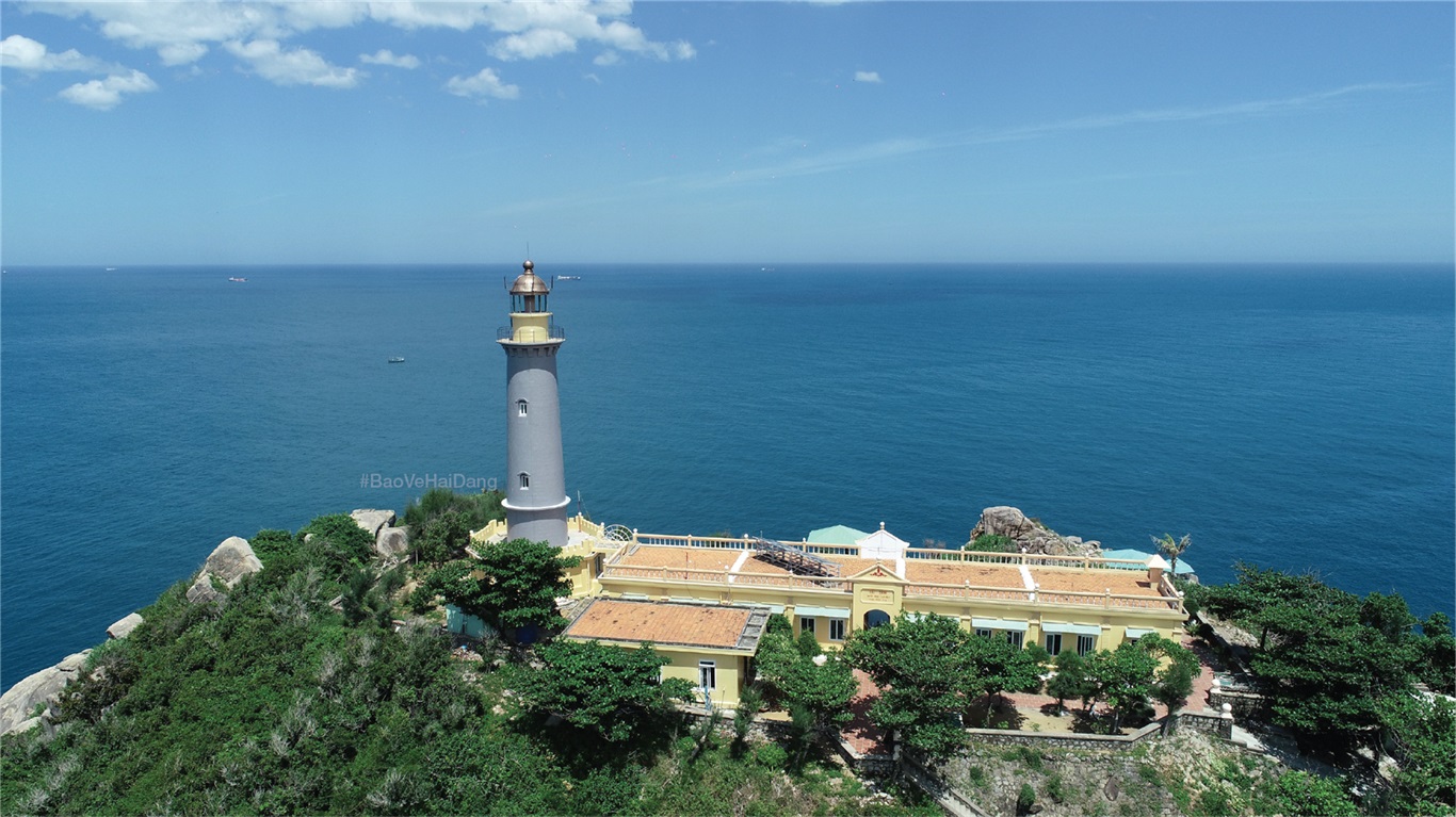 mui-dien-phu-yen-7 Hải Đăng khi bình minh đến