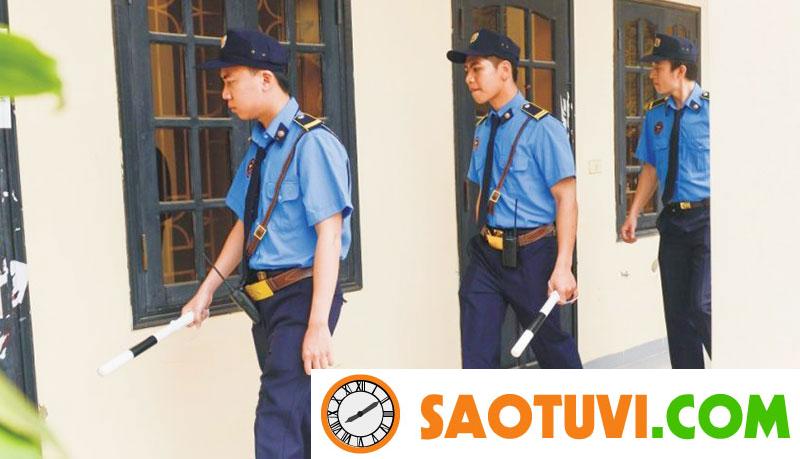 Nghề bảo vệ là gì? Khó khăn và định kiến thường gặp phải nghề bảo vệ
