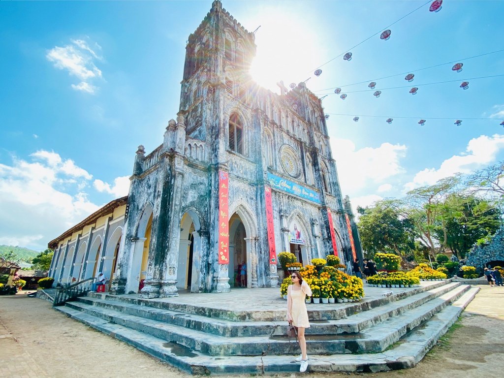 nha-tho-mang-lang-2 nhà thờ mằng lăng - địa chỉ