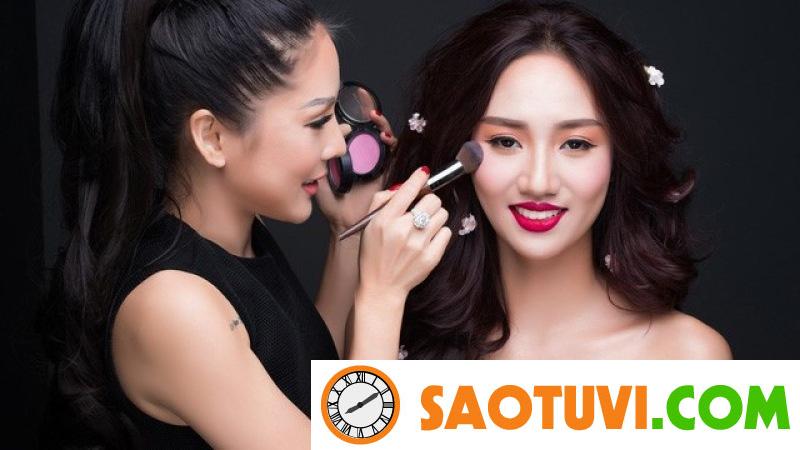 Top những công việc lương cao cho nữ ở Việt Nam không thể bỏ qua Những công việc lương cao cho nữ không cần bằng cấp - Thợ make up