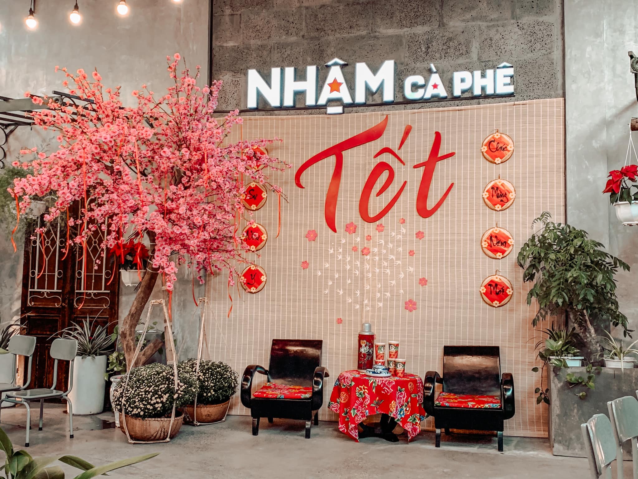nhung-y-tuong-trang-tri-quan-cafe-ngay-tet-dam-chat-viet-nam-3 quán cafe ngày tết