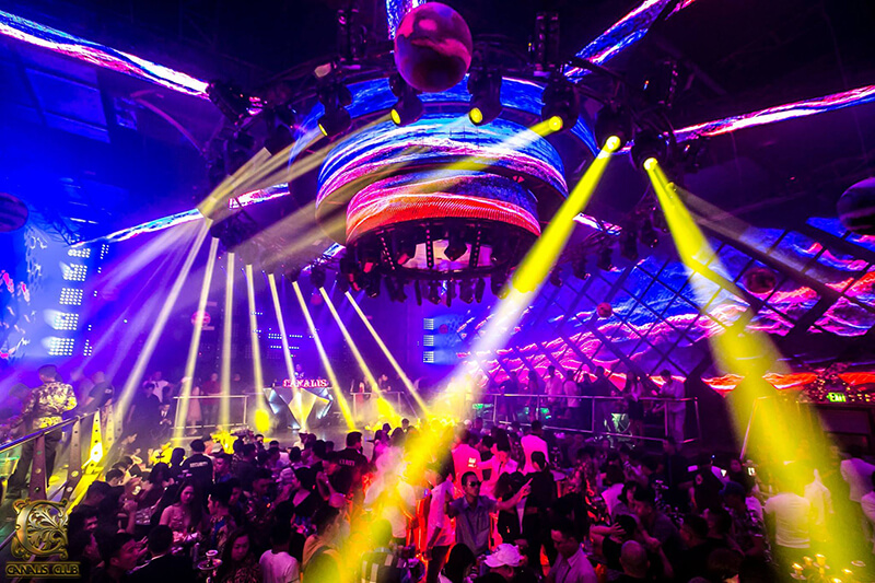 night-clubs-in-ho-chi-minh-canalis-club bar club