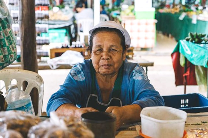 nu-cuoi-than-thien-luon-xuat-hien-bat-cu-dau-tren-dat-thai nu-cuoi-than-thien-luon-xuat-hien-bat-cu-dau-tren-dat-thai
