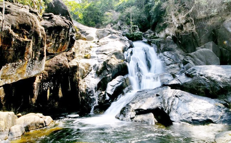 nui-ong-5-min thác Bà