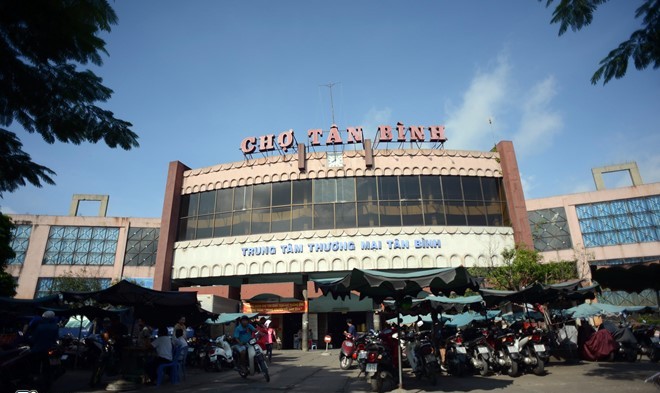 Lấy quần áo sỉ ở chợ Tân Bình: Bỏ túi 4 mẹo mua sỉ giá rẻ nhất