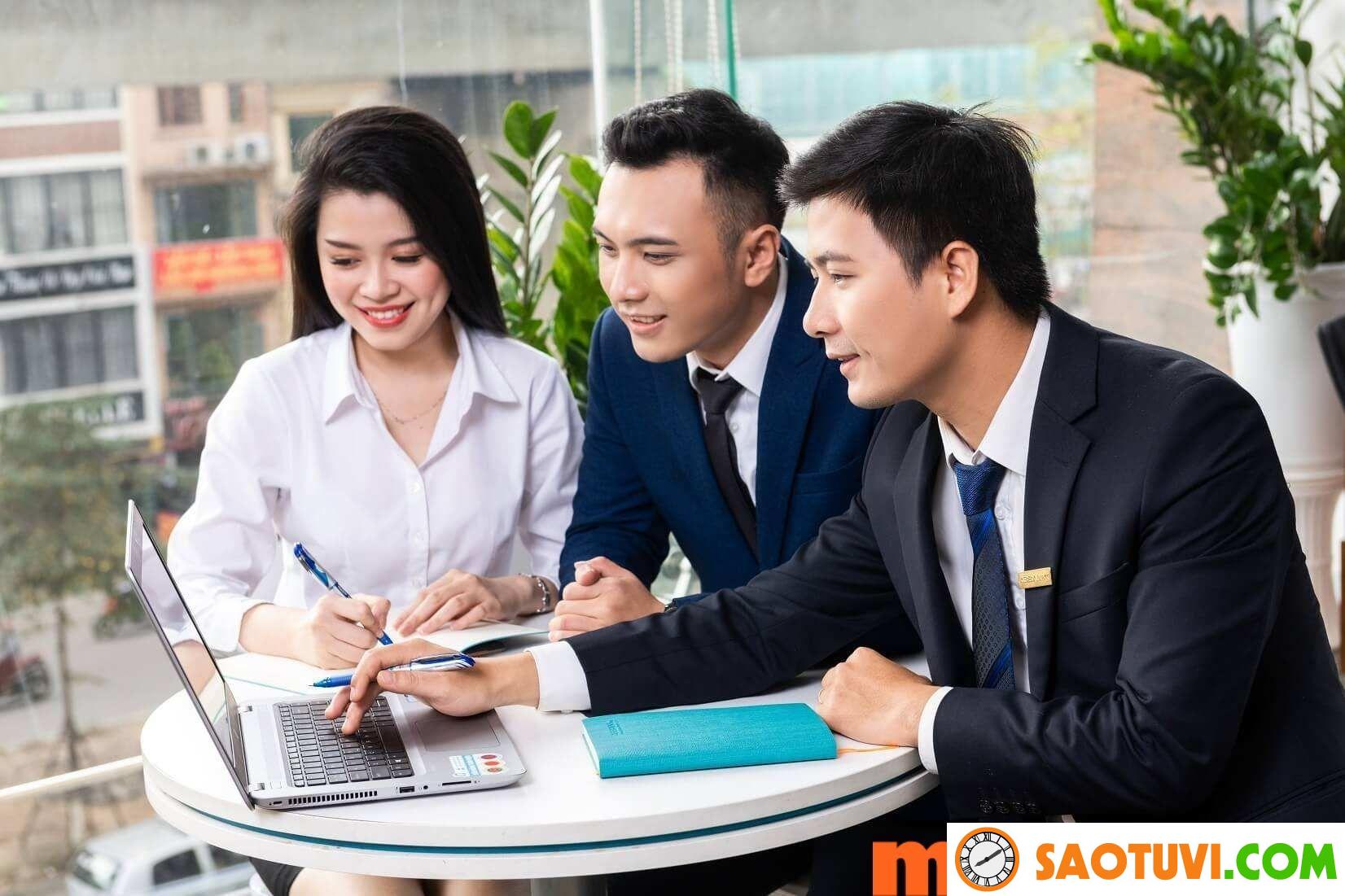 vi-tri-cong-tac-vien-ngan-hang-luong-cao