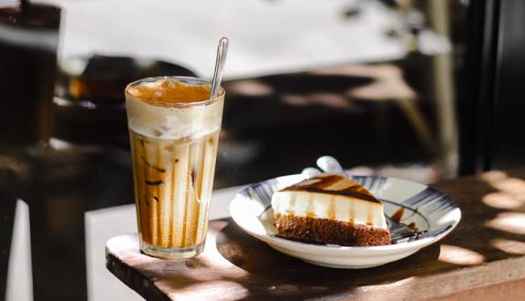 thiet-ke-quan-cafe-san-vuon-don-gian-19 thiết kế quán cafe sân vườn thoáng đãng và thơ mộng