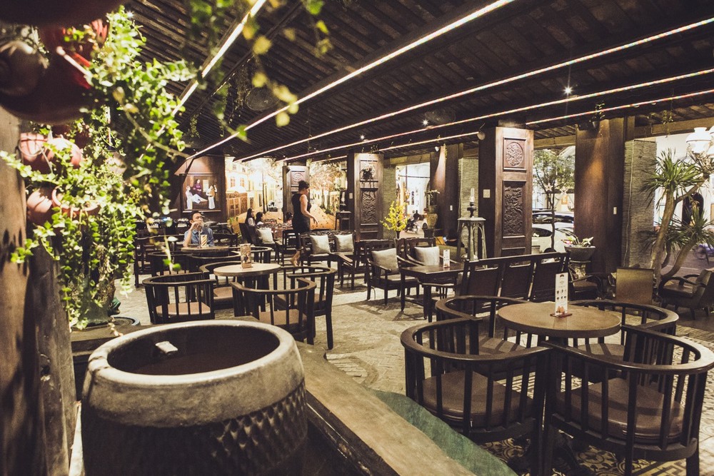 thiet-ke-quan-cafe-san-vuon-don-gian-21 thiết kế quán cafe sân vườn thơm tho